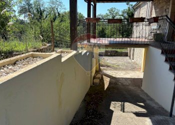 Balcone - Casa indipendente Contrada Sant'Angelo
 
11, Vinchiaturo - foto 32