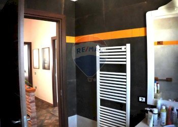 Bagno - Casa semi indipendente Via Larghetto Cavour
 
9, Vinchiaturo - foto 11