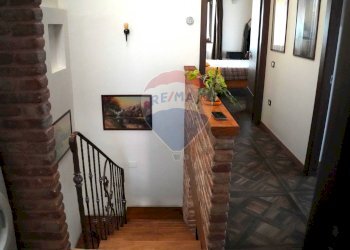 Scale - Casa semi indipendente Via Larghetto Cavour
 
9, Vinchiaturo - foto 12