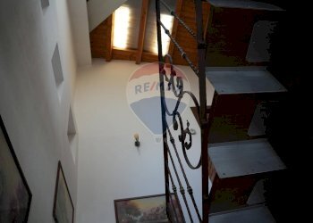 Scale - Casa semi indipendente Via Larghetto Cavour
 
9, Vinchiaturo - foto 21