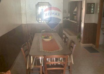 Sala da pranzo - Villa a Schiera LA GRANDE QUERCIA
 
4, Vinchiaturo - foto 22