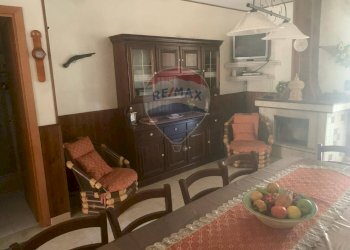 Sala da pranzo - Villa a Schiera LA GRANDE QUERCIA
 
4, Vinchiaturo - foto 24