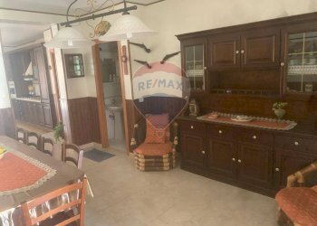 Sala da pranzo - Villa a Schiera LA GRANDE QUERCIA
 
4, Vinchiaturo - foto 29