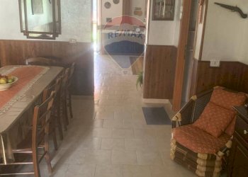 Sala da pranzo - Villa a Schiera LA GRANDE QUERCIA
 
4, Vinchiaturo - foto 34