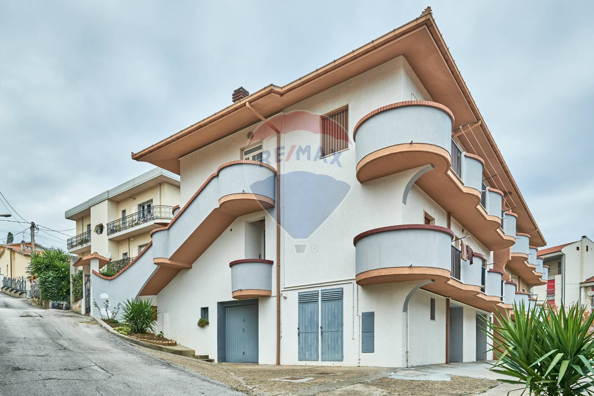 Edificio all\'aperto - Semi-detached house VIA DEI TINTORI
 
17, Penne - photo 1