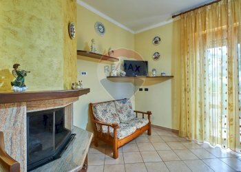 Soggiorno - Casa semi indipendente VIA DEI TINTORI
 
17, Penne - foto 7