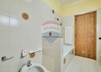 Bagno - Casa semi indipendente VIA DEI TINTORI
 
17, Penne - foto 19