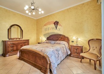 Camera / camera da letto - Casa semi indipendente VIA DEI TINTORI
 
17, Penne - foto 24