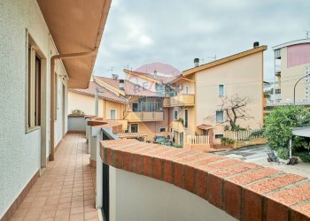 Balcone - Casa semi indipendente VIA DEI TINTORI
 
17, Penne - foto 30