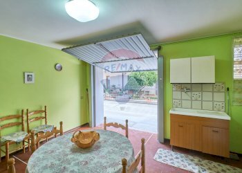 Sala da pranzo - Casa semi indipendente VIA DEI TINTORI
 
17, Penne - foto 36