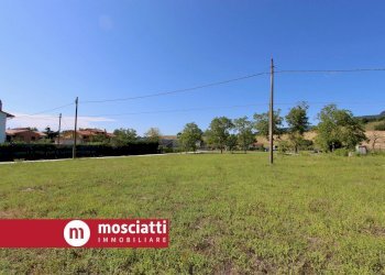 Foto 1 - Terreno edificabile Cerreto d'Esi - foto 1