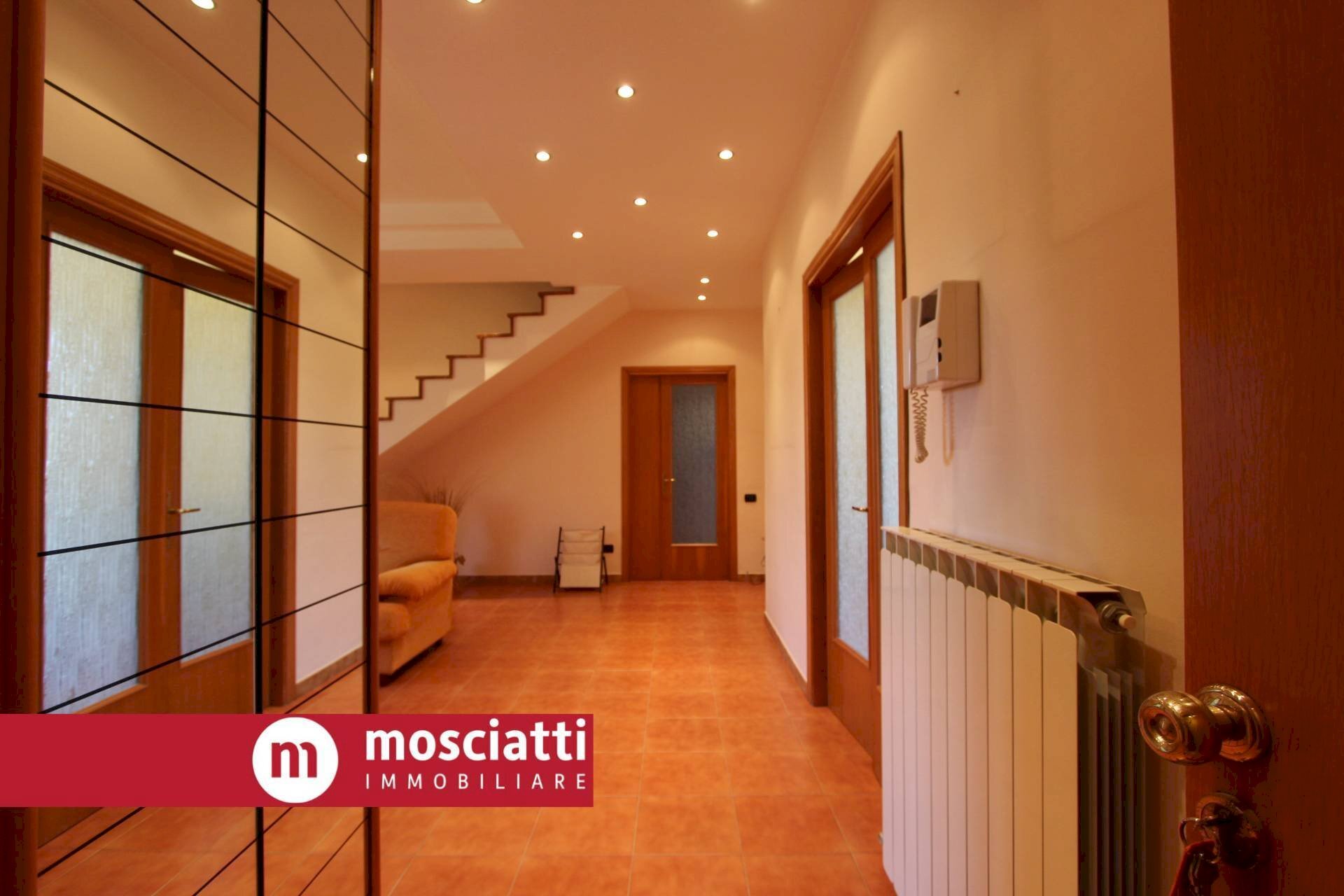 Foto 2 - Appartamento Via Del Vallato
 
29, Castelraimondo - foto 2