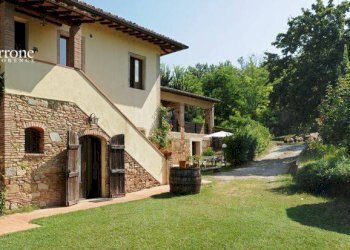 Foto 1 - Villa via Ampinana
 
10, Vicchio - foto 1