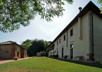 Foto 3 - Villa via Ampinana
 
10, Vicchio - foto 3