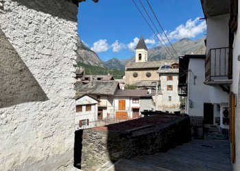 Facciata - Rustico via Trieste, Fenestrelle - foto 4