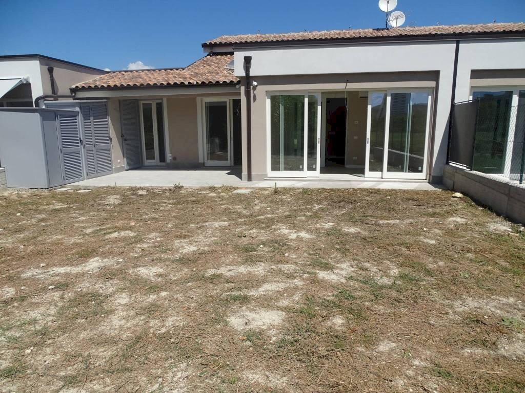 Villa a Schiera strada di Santa Filomena, Terni - foto 2