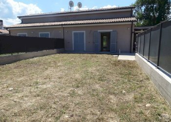 Villa a Schiera strada di Santa Filomena, Terni - foto 1