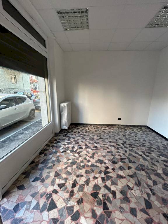 Negozio Pinerolo - foto 3