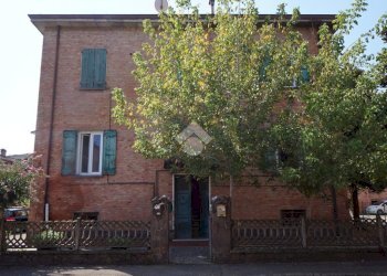 Four-family villa Via XXV Aprile, Formigine - photo 1