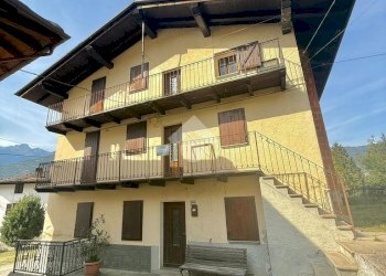 Casa indipendente Frazione Cors, Fénis - foto 1