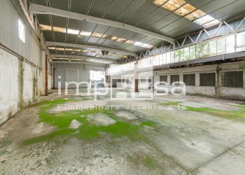 magazzino principale - Magazzino via meschio
 
16, Montebelluna - foto 4