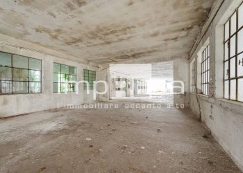 deposito laterale - Magazzino via meschio
 
16, Montebelluna - foto 9