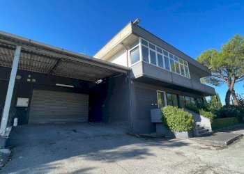 Foto 34 - Laboratorio Contrada Tesino
 
40, Ripatransone - foto 34