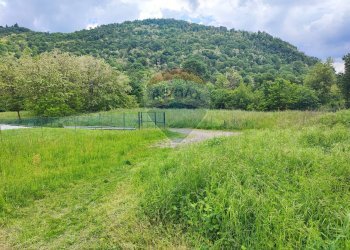 Vista delle montagne - Terreno edificabile Laveno-Mombello - foto 3