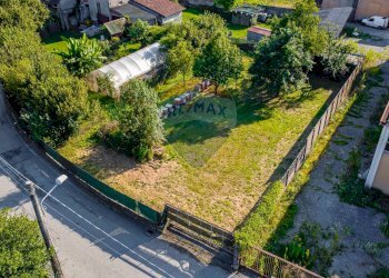 Giardino - Terreno edificabile Via Dante Alighieri
 
1, Brebbia - foto 1