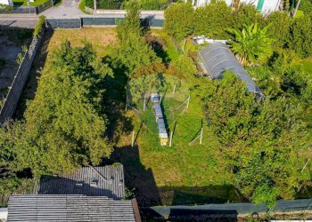 Giardino - Terreno edificabile Via Dante Alighieri
 
1, Brebbia - foto 2