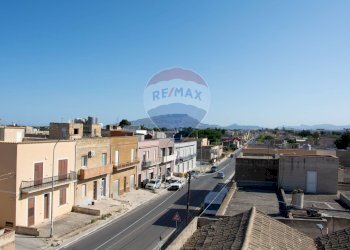 Vista su strada lato Erice - Independent house Strada Marsala Rilievo
 
451, Trapani - photo 5