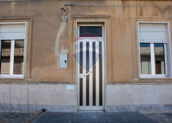 Portone di ingresso - Independent house Strada Marsala Rilievo
 
451, Trapani - photo 7