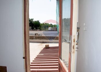 Accesso terrazzino interno - Independent house Strada Marsala Rilievo
 
451, Trapani - photo 32