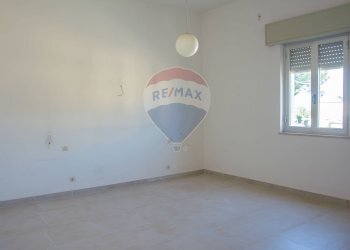 Salone primo piano - Independent house Strada Marsala Rilievo
 
451, Trapani - photo 36