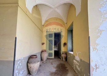 Atrio - Stabile - Palazzo Largo Papa Giovanni XXII
 
24, Montemaggiore Belsito - foto 21