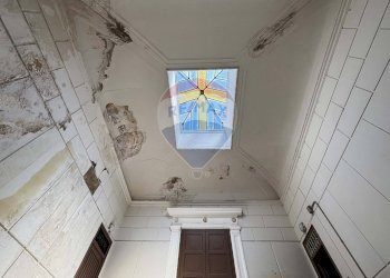 Copertura scale - Stabile - Palazzo Largo Papa Giovanni XXII
 
24, Montemaggiore Belsito - foto 25