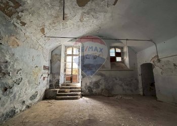 Camera - Stabile - Palazzo Largo Papa Giovanni XXII
 
24, Montemaggiore Belsito - foto 35