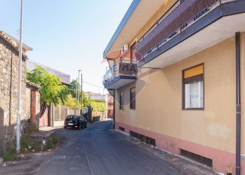 Edificio all\'aperto - Trilocale Via Giuseppe Mazzini
 
81, Viagrande - foto 35