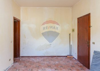 Stanza vuota - Trilocale Via Giuseppe Mazzini
 
81, Viagrande - foto 12