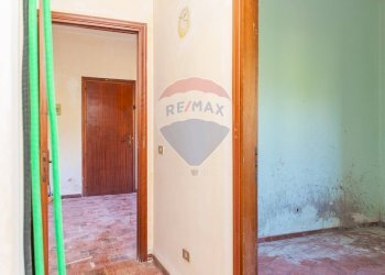 Hall / corridoio - Trilocale Via Giuseppe Mazzini
 
81, Viagrande - foto 26