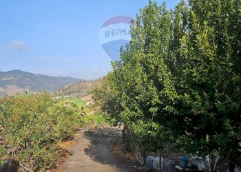 Vista delle montagne - Terreno agricolo Via G. Brodolini, Bronte - foto 49