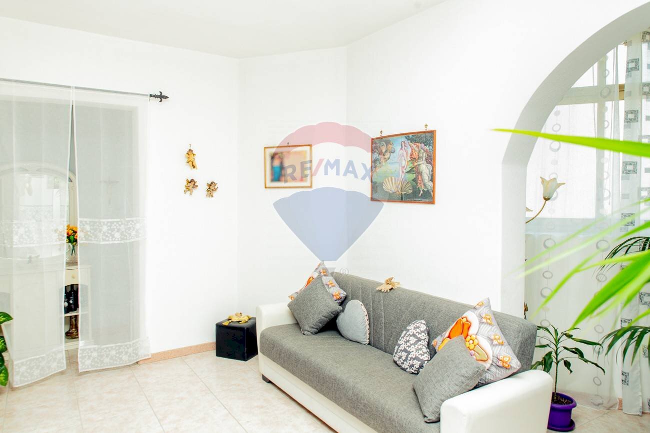 Soggiorno - Independent house Via Salvatore Di Giacomo
 
snc, Catania - photo 3