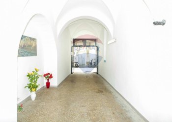 Hall / corridoio - Casa indipendente Via Salvatore Di Giacomo
 
snc, Catania - foto 2