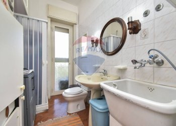 Bagno - Appartamento Via Catania
 
77, San Gregorio di Catania - foto 21