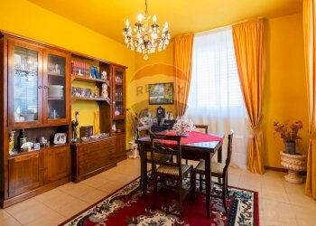 Sala da pranzo - Appartamento Corso Savoia
 
136, Acireale - foto 15