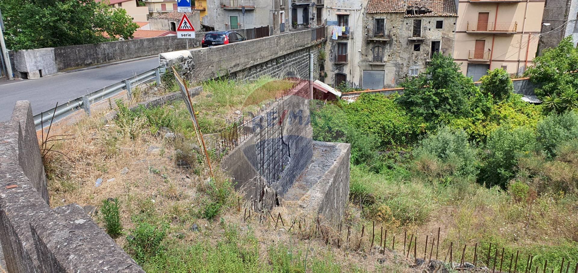 Giardino - Terreno edificabile VIA GUGLIELMO MARCONI
 
SNC, Castiglione di Sicilia - foto 3