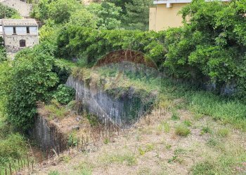 Giardino - Terreno edificabile VIA GUGLIELMO MARCONI
 
SNC, Castiglione di Sicilia - foto 2