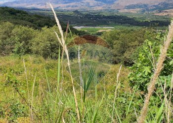 Vista delle montagne - Terreno agricolo contrada scorciagatto
 
snc, Castiglione di Sicilia - foto 16