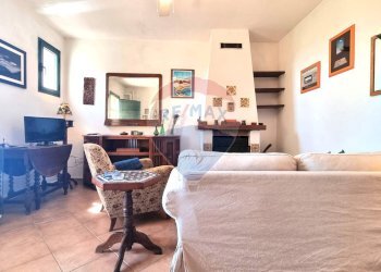 Soggiorno - Two-room apartment Via Roma
 
83, Castellina Marittima - photo 14