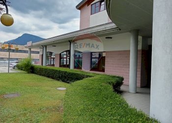 Casa all\'aperto - Locale Commerciale via dell'industria
 
6, Alpago - foto 4